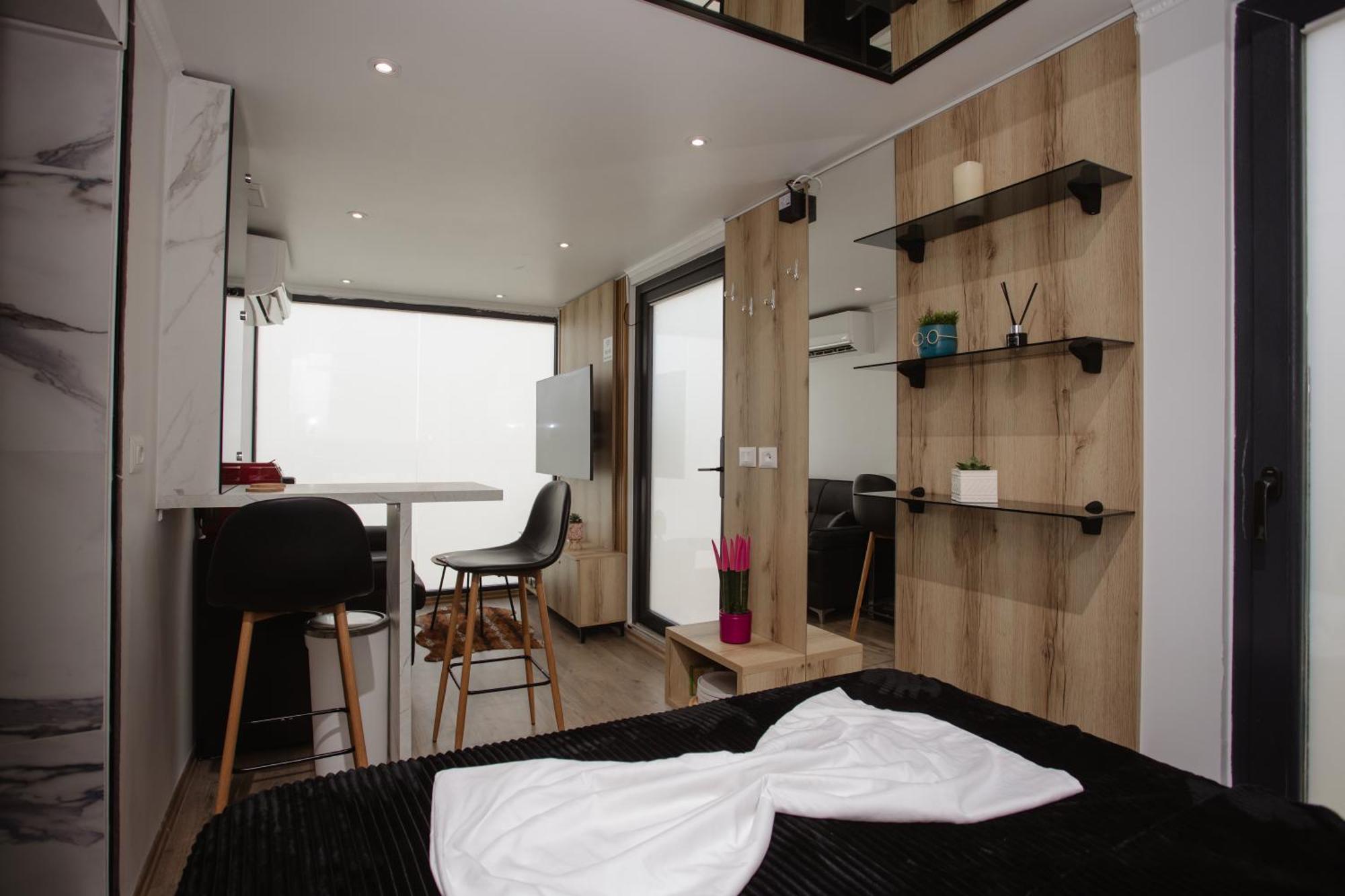 446 Tiny House Shiroke Villa Bagian luar foto