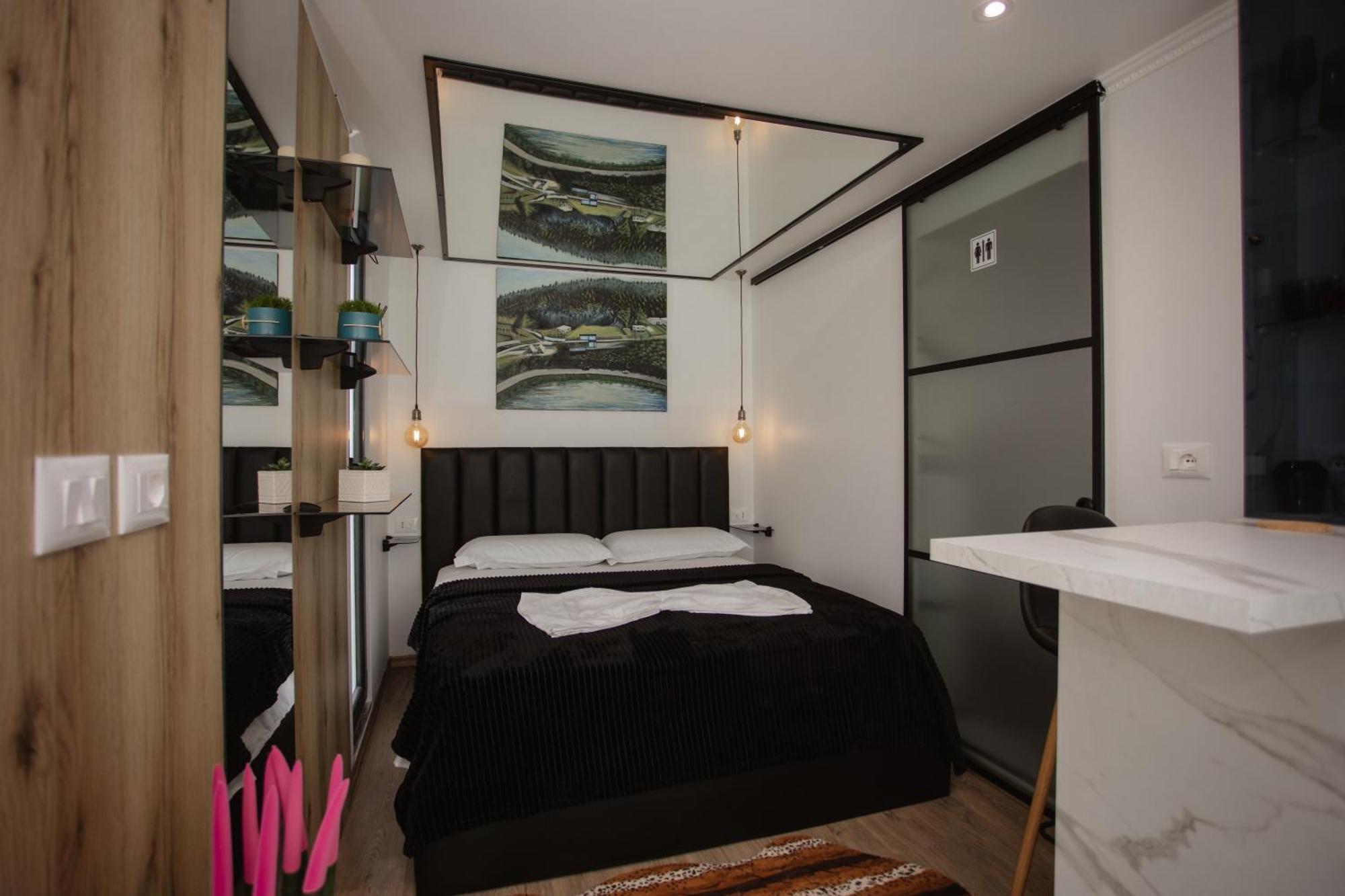 446 Tiny House Shiroke Villa Bagian luar foto