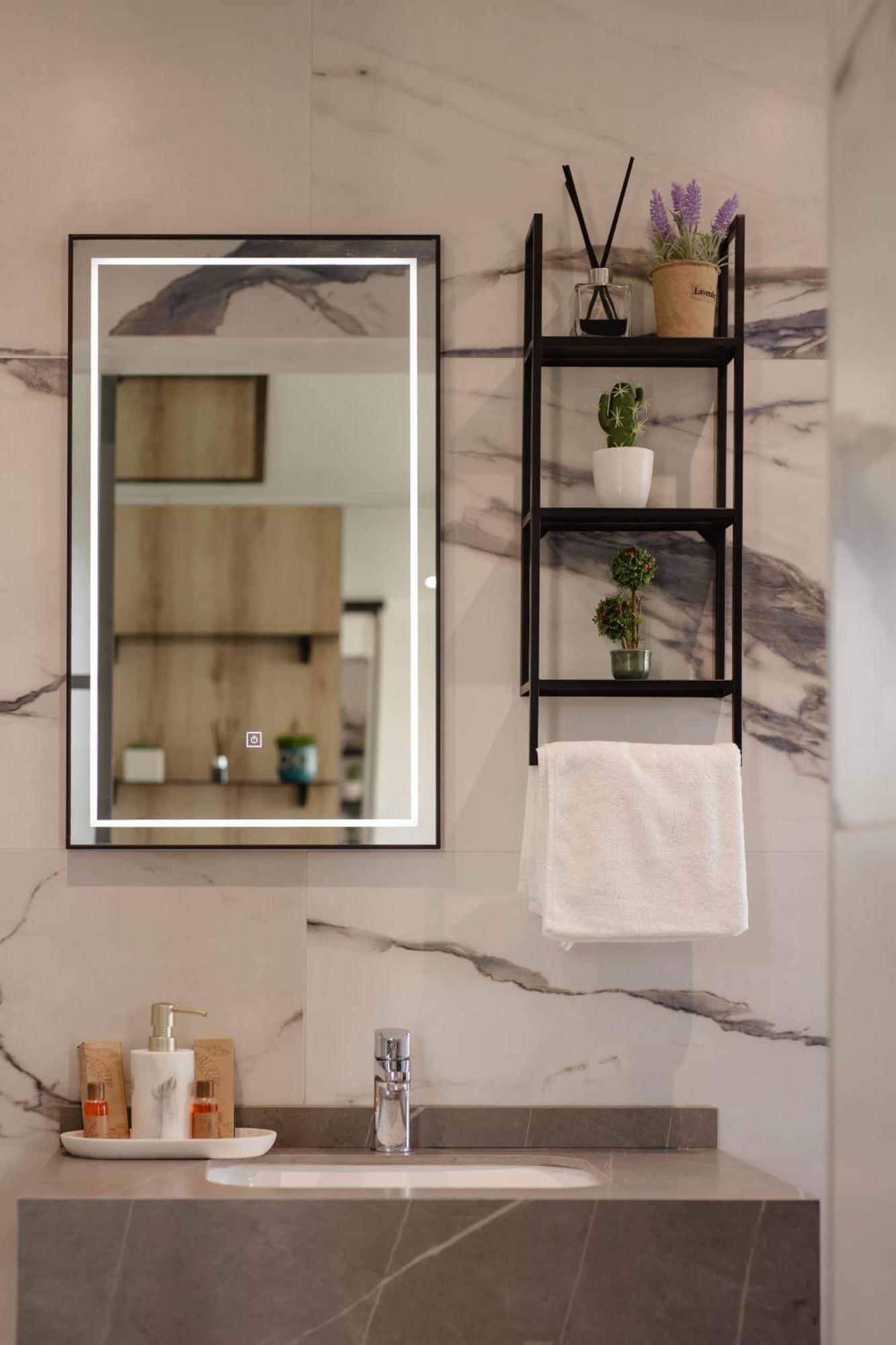 446 Tiny House Shiroke Villa Bagian luar foto